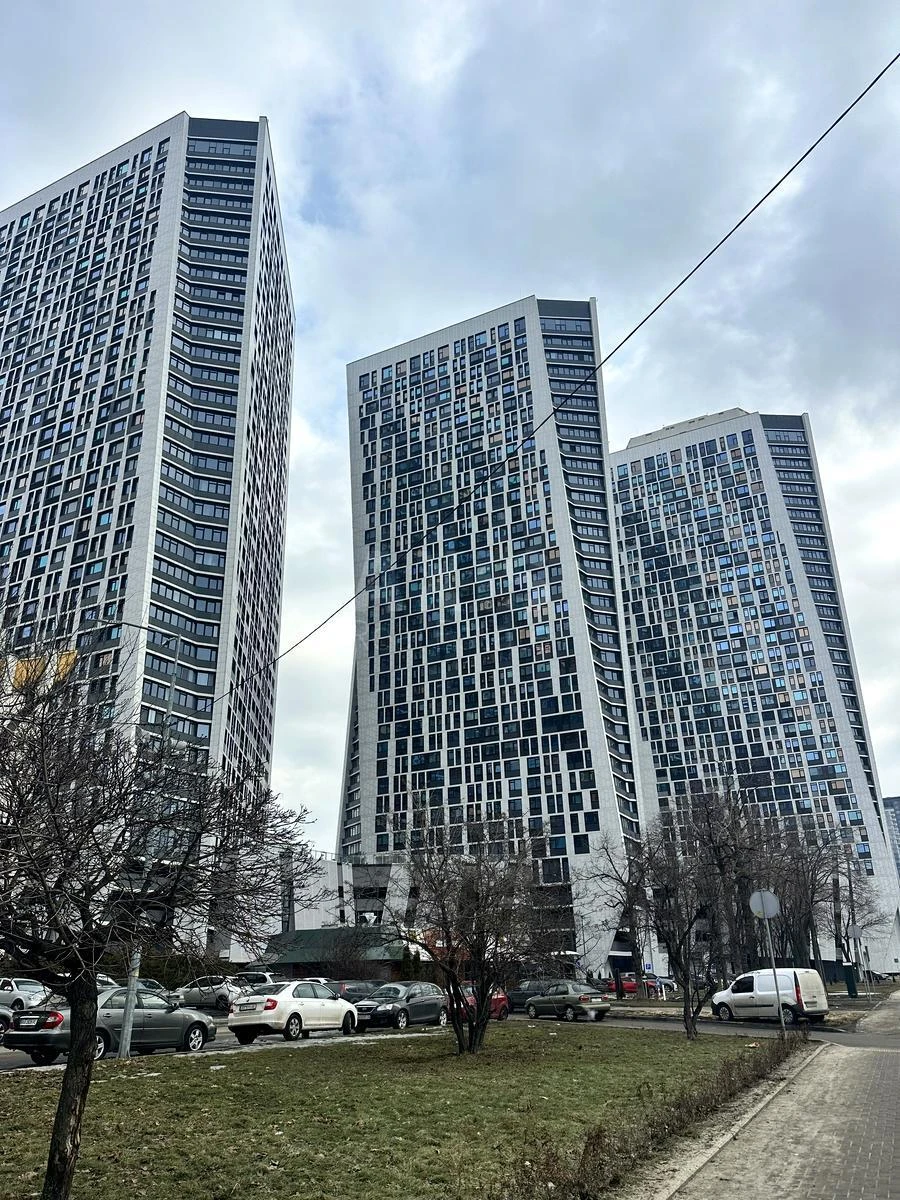 1к квартира пр-т Берестейский 11Б6770915