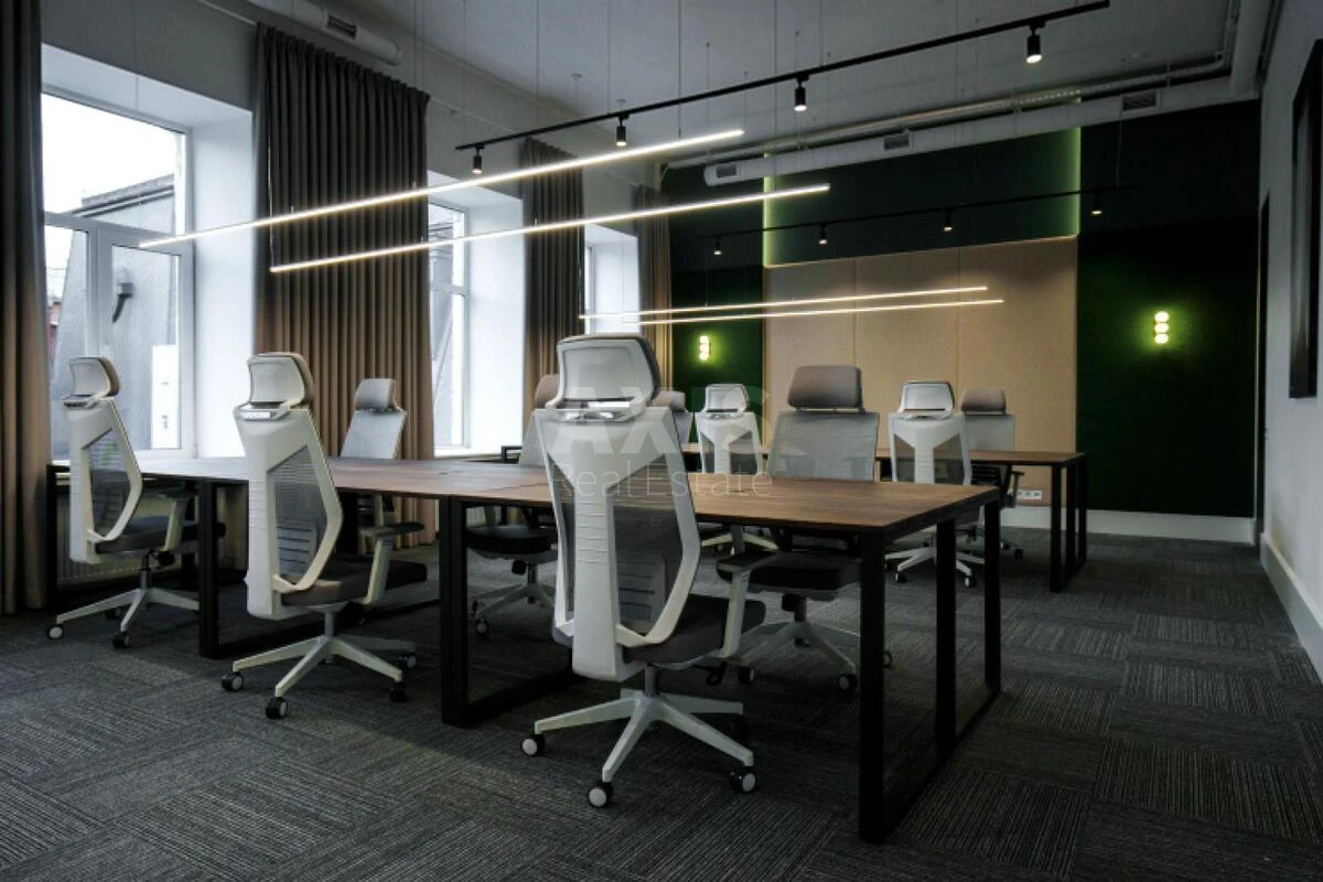 Office vul. Hmel'nyc'kogo Bogdana 51А, 570m2679213